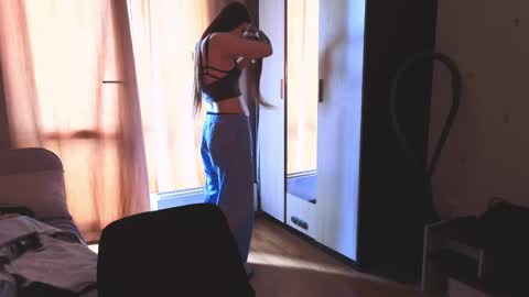 Millie online show from 05-07-26, 05:24