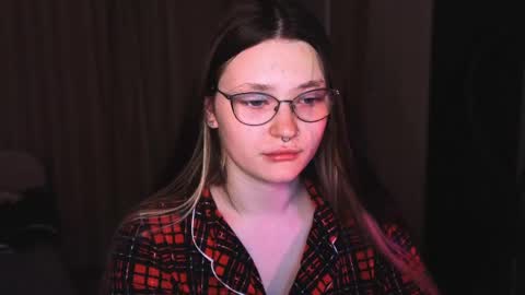 Millie online show from 05-08-26, 04:56