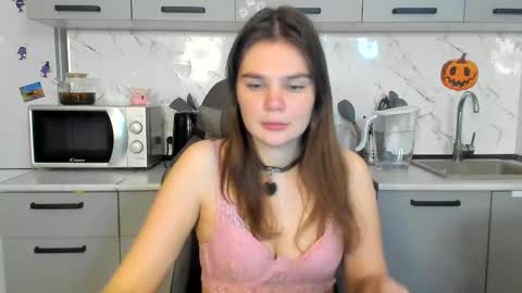 Welcome My name is Tina online show from 02-11-25, 09:25