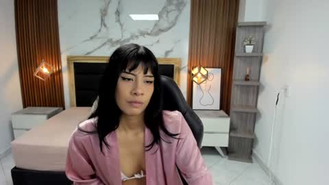Snapshot of milly_kaft chatting on 06-30-26, 12:17 MILLY online show from 06-30-26, 12:17