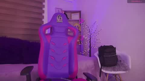 MILLY online show from 10-11-25, 05:22