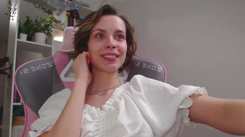 Milly online show from 01-18-25, 12:47