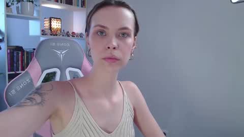 Milly online show from 02-17-25, 07:15