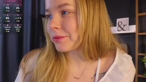 Snapshot of milly_shy chatting on 01-09-25, 07:31 Milly online show from 01-09-25, 07:31