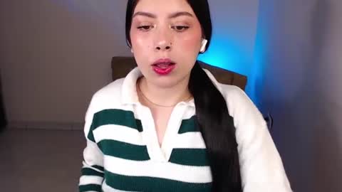 Emily  online show from 06-19-26, 09:40