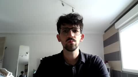 Snapshot of miltonmox chatting on 05-19-26, 08:53 MiltonMox online show from 05-19-26, 08:53