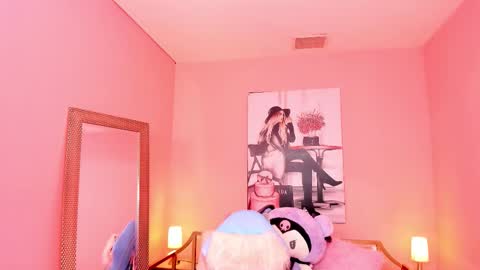 Snapshot of milu_carbajal_x chatting on 02-25-26, 06:28 milu_carbajal_x online show from 02-25-26, 06:28