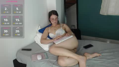 Mily Miley online show from 10-29-25, 08:21