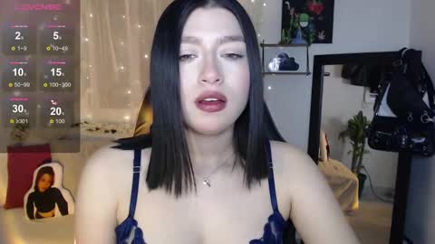 Snapshot of mily_thomson_b chatting on 09-16-25, 02:23 Mily online show from 09-16-25, 02:23