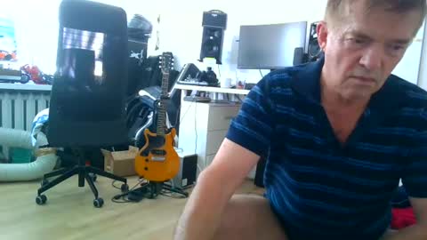 Snapshot of milymen26 chatting on 07-05-26, 05:47 Milymen26 Polish man master fereskik straight mature online show from 07-05-26, 05:47
