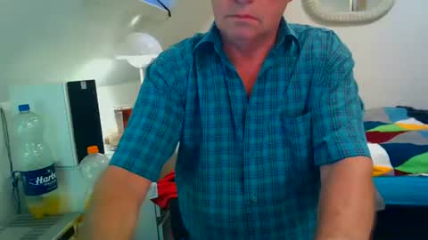 Snapshot of milymen26 chatting on 07-18-26, 07:06 Milymen26 Polish man master fereskik straight mature online show from 07-18-26, 07:06