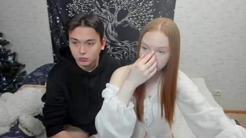Snapshot of milymi_ chatting on 12-10-24, 10:37 Milena and Jasper online show from 12-10-24, 10:37