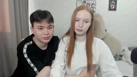 Snapshot of milymi_ chatting on 02-19-25, 04:23 Milena and Jasper online show from 02-19-25, 04:23