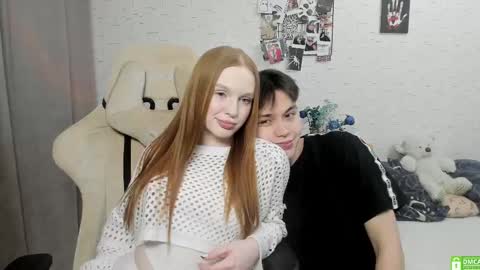 Snapshot of milymi_ chatting on 02-27-25, 10:42 Milena and Jasper online show from 02-27-25, 10:42