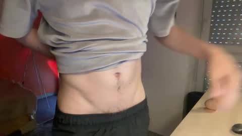 Snapshot of mimiro12 chatting on 04-18-26, 06:12 mimiro12 online show from 04-18-26, 06:12
