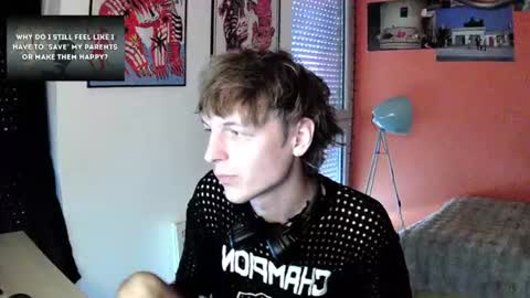 Snapshot of mimiro12 chatting on 06-18-26, 02:32 mimiro12 online show from 06-18-26, 02:32