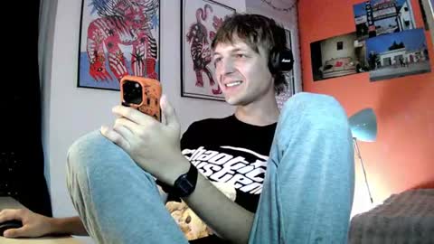 Snapshot of mimiro12 chatting on 06-20-26, 12:30 mimiro12 online show from 06-20-26, 12:30