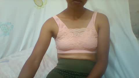 Snapshot of mimisexy295320 chatting on 01-30-25, 11:44 mimisexy295320 online show from 01-30-25, 11:44