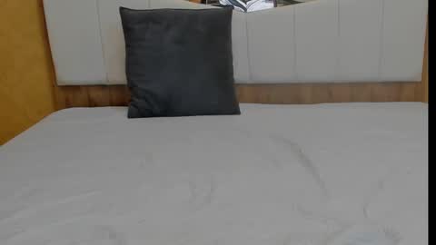 mimixo99 online show from 10-23-25, 07:34