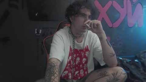 Max online show from 09-24-25, 03:04