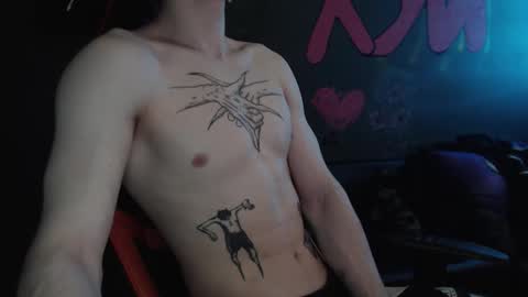 Max online show from 02-08-26, 01:14