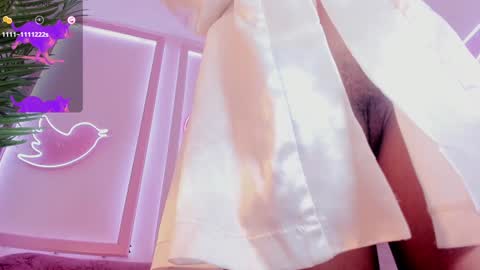 Minji online show from 01-26-25, 05:44