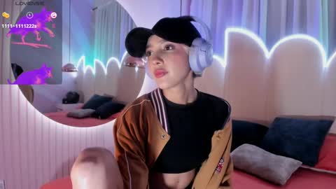 Minji online show from 02-11-25, 06:01