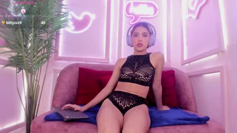 Minji online show from 03-03-25, 05:50