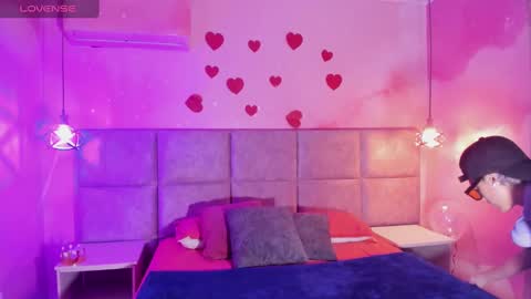 Minji online show from 03-04-25, 11:40