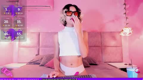 Minji online show from 09-29-25, 06:35