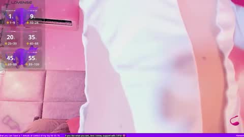 Minji online show from 09-30-25, 06:24