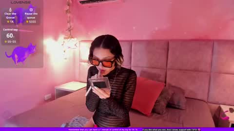 Minji online show from 10-02-25, 11:39