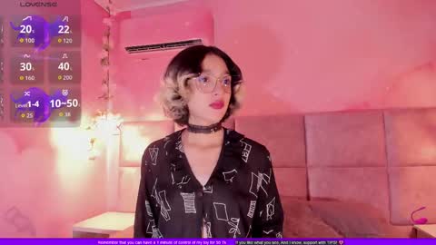 Minji online show from 10-03-25, 06:49