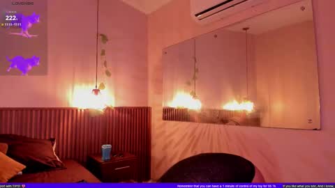 Minji online show from 10-30-25, 02:51