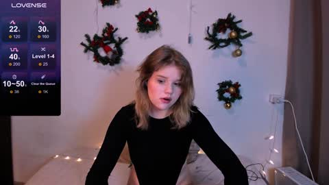 Snapshot of mina27372 chatting on 12-26-24, 01:29 hi Im Mina online show from 12-26-24, 01:29