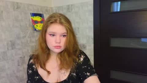 Snapshot of mina27372 chatting on 05-01-26, 09:47 hi Im Mina online show from 05-01-26, 09:47