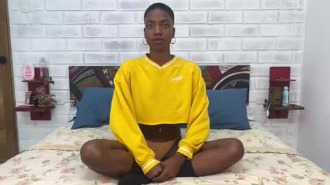 Mina Caramelo online show from 02-08-26, 04:16