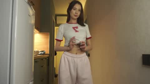 Mira online show from 03-25-26, 08:53