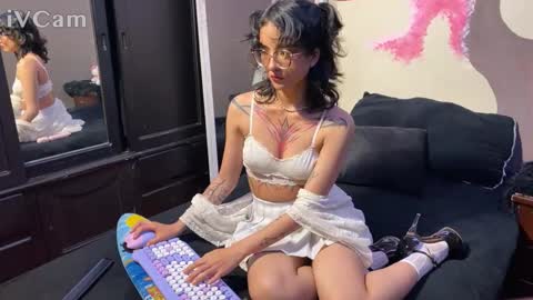 Suki 3 online show from 02-05-26, 01:10