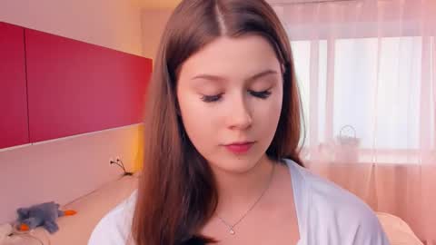 Snapshot of minditrelles chatting on 11-05-25, 07:08 Mindi online show from 11-05-25, 07:08