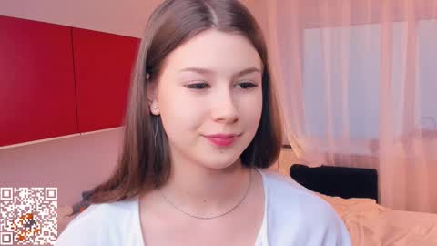 Snapshot of minditrelles chatting on 11-09-25, 07:06 Mindi online show from 11-09-25, 07:06