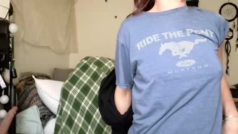 Snapshot of mindymars chatting on 02-17-26, 07:42 Mindy Mars online show from 02-17-26, 07:42