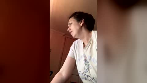 please subscribe to my fansly  please no video or photos must be recorded or re sold online show from 04-18-26, 07:07