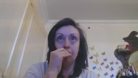 please subscribe to my fansly  please no video or photos must be recorded or re sold online show from 04-23-26, 12:29
