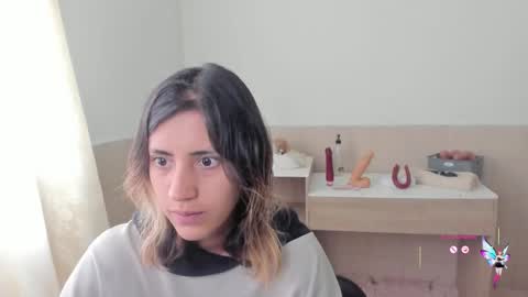 Snapshot of minefoxy2 chatting on 09-09-25, 06:29 Amber online show from 09-09-25, 06:29