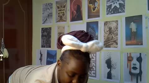 mini_karee online show from 04-05-26, 10:40