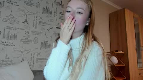 Amelia online show from 10-12-25, 07:57