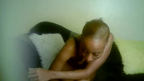 minieme001 online show from 03-25-26, 04:57