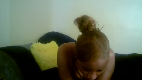 minieme001 online show from 03-29-26, 06:24