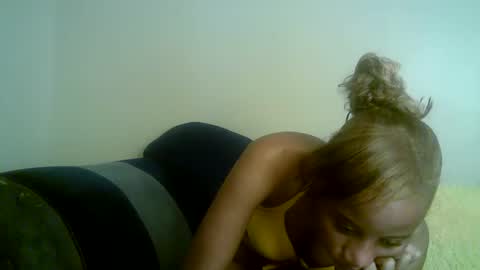 minieme001 online show from 03-30-26, 08:15